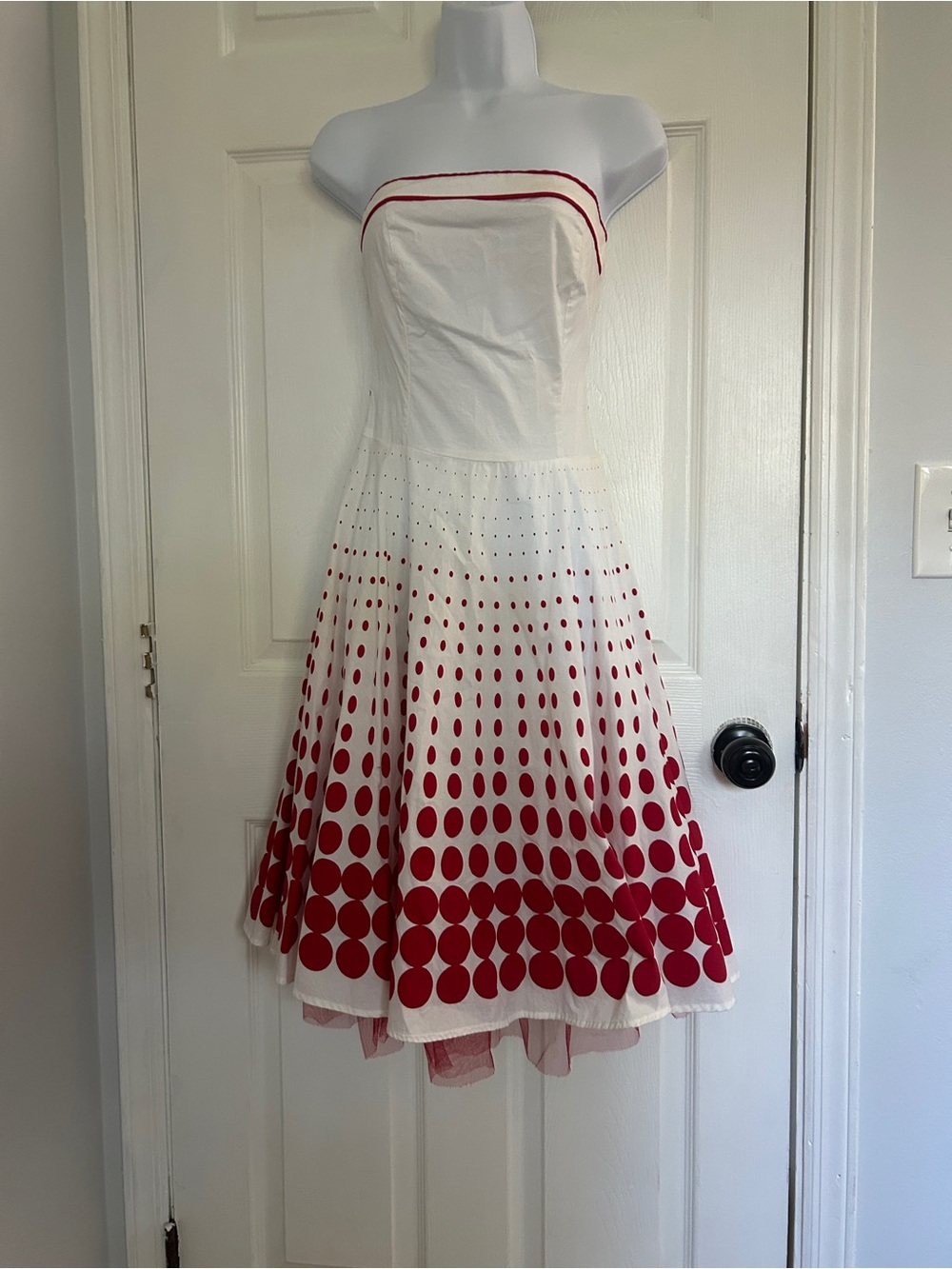 Ruby Rox Strapless White Dress with Red Polka Dot Ombre Size 3